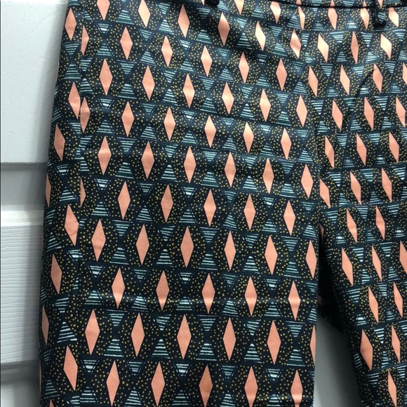 H&M patterned pants - Picture 2 of 3